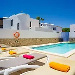Villa Fayna By