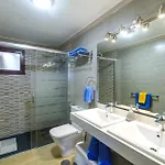 Villa Fayna By